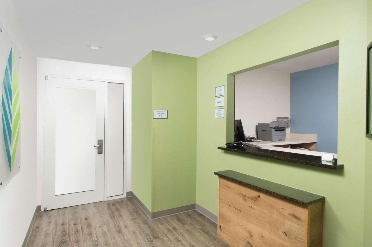 Woodspring Suites Midland Esterno foto