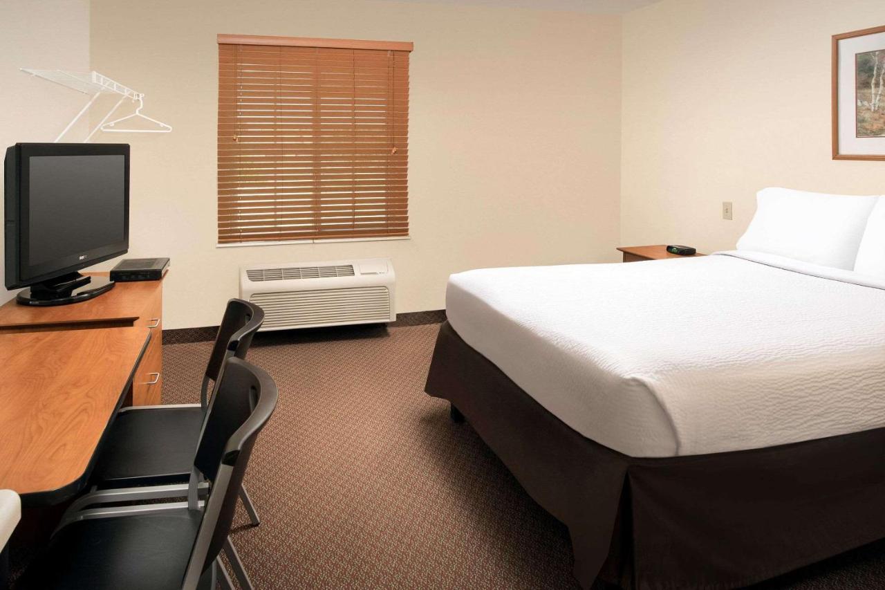 Woodspring Suites Midland Esterno foto