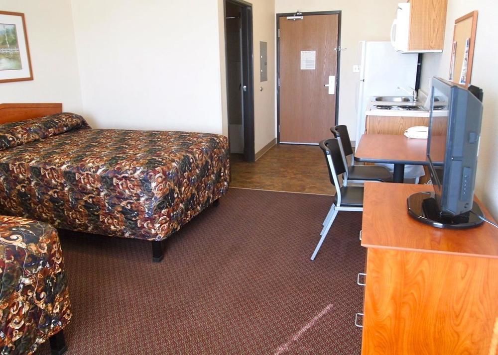 Woodspring Suites Midland Esterno foto