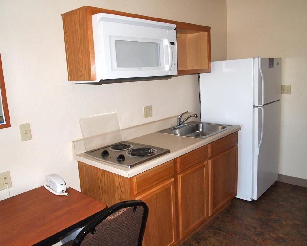 Woodspring Suites Midland Esterno foto