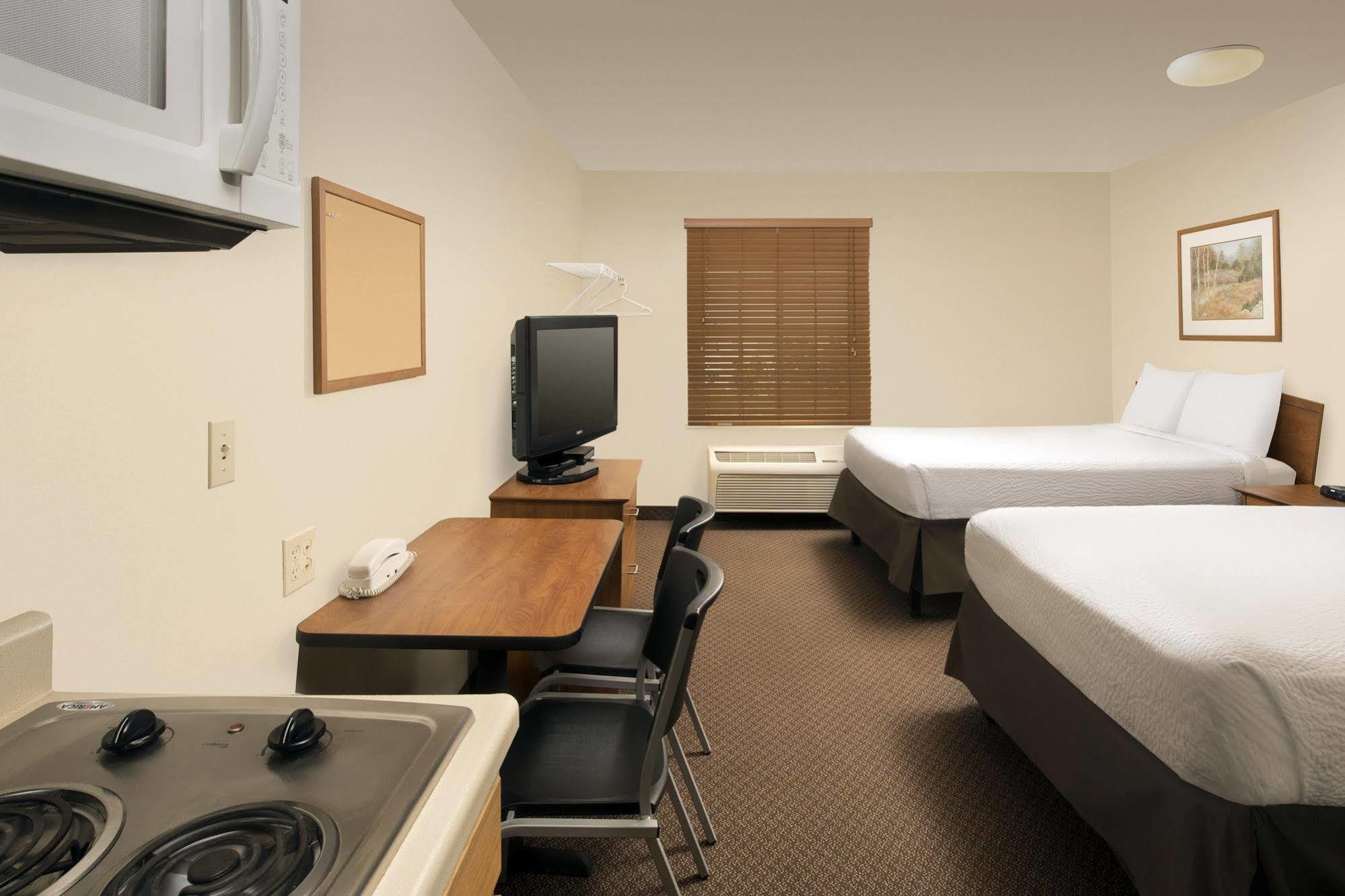Woodspring Suites Midland Esterno foto