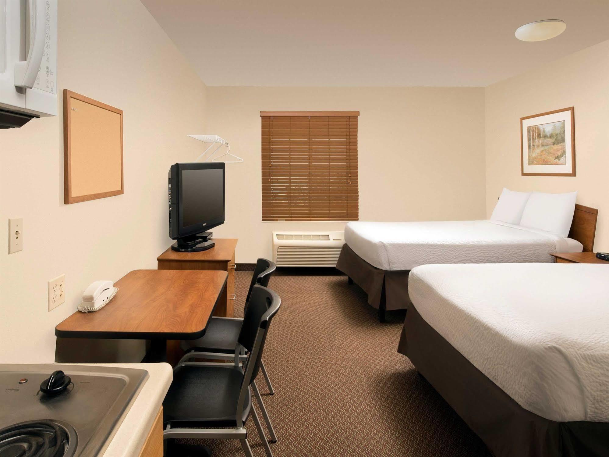 Woodspring Suites Midland Esterno foto